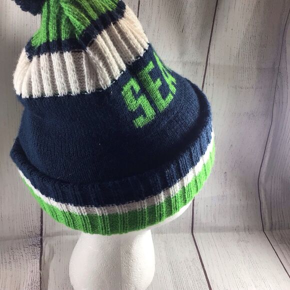 Seattle Football Unbranded Blue Green Beanie With Pom Pom - Picture 8 of 14